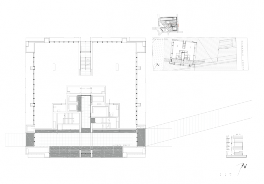 Edifício de Habitação Social / Roldán + Berengué (2)