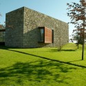 Casa em Brito / Topos Atelier de Arquitectura (2) © Xavier Antunes