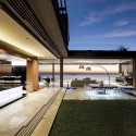 Nettleton 198 / SAOTA (3) © Adam Letch