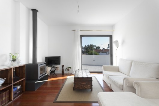 Habitação em Torreira / Nu.ma Arquitectura (17)