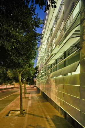 Centro de Saúde Mediterrâneo Norte / Ferrer Arquitectos (11)