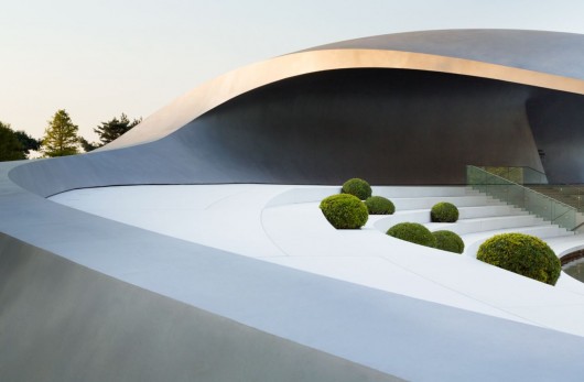 Pavilhão Porsche na Autostadt em Wolfsburg / Henn Architekten (9)