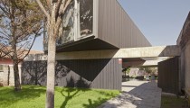 Cortesia de POLIDURA + TALHOUK ARQUITECTOS
