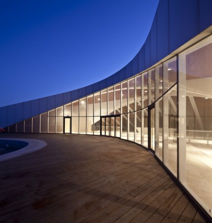Cortesia de HHD_FUN Architects