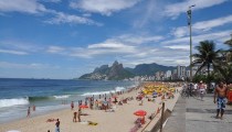 Praia de Ipanema no Rio de Janeiro via Creative Commons