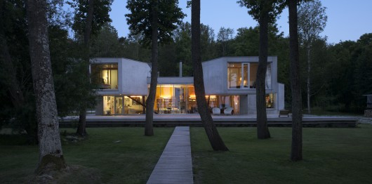 Villa Lokaator / Kavakava Architects © Paul Riddle