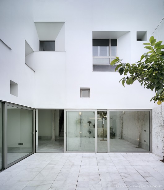 © Jesús Granada