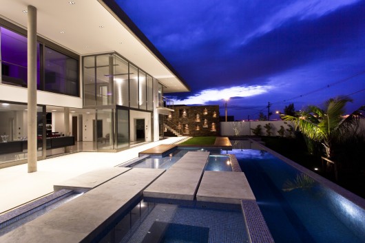 © Cortesia de Steck Arquitetura