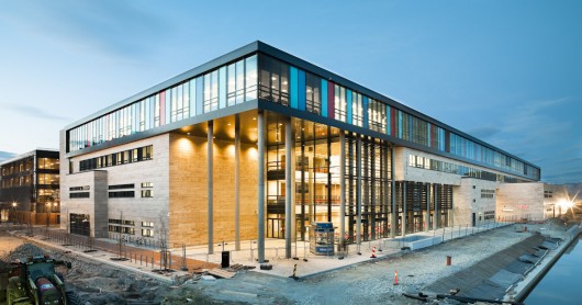 VÅGEN high school and SANDNES Culture Academy / LINK Arkitektur AS Cortesia de LINK Arkitektur AS